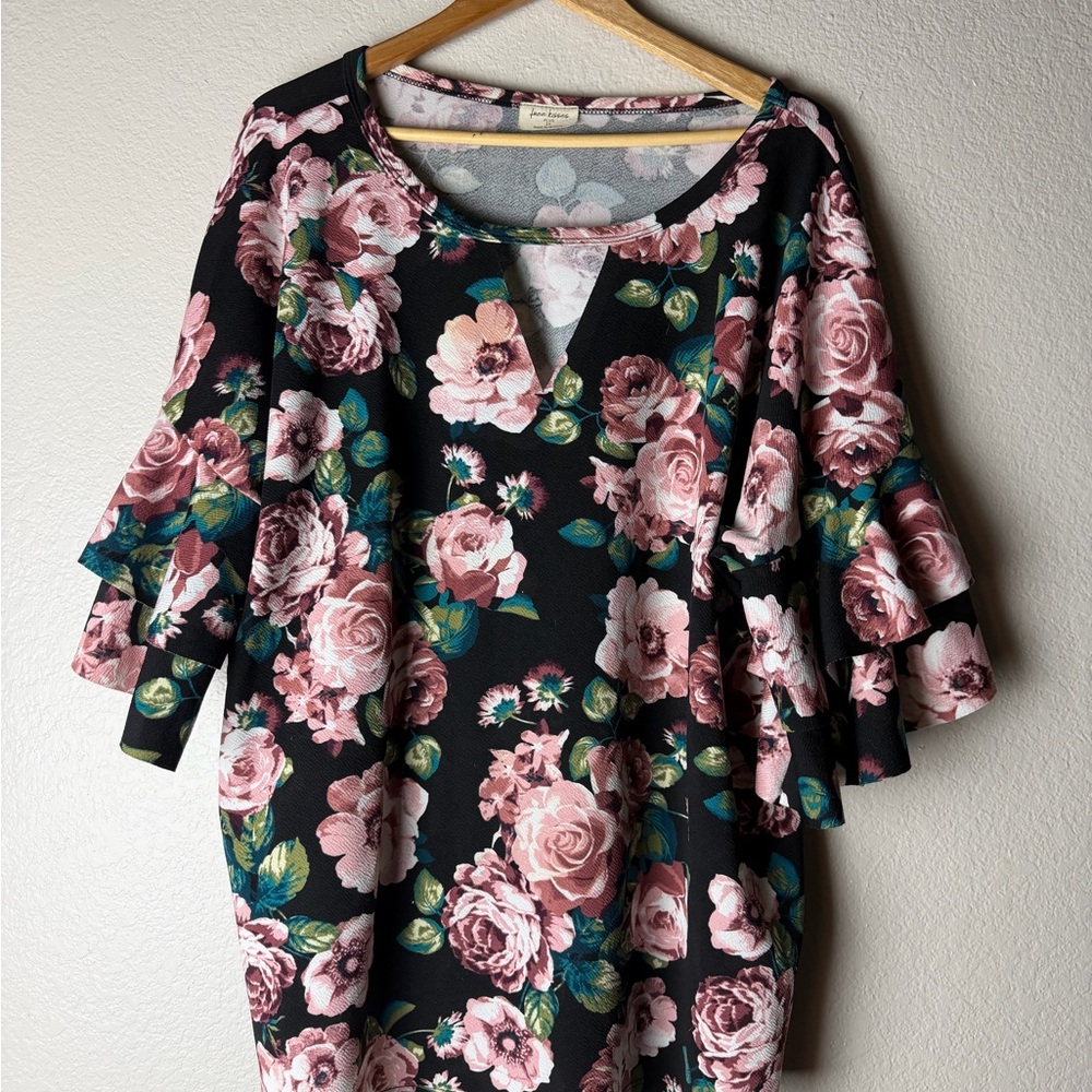 Free Kisses Black and Pink Floral Blouse